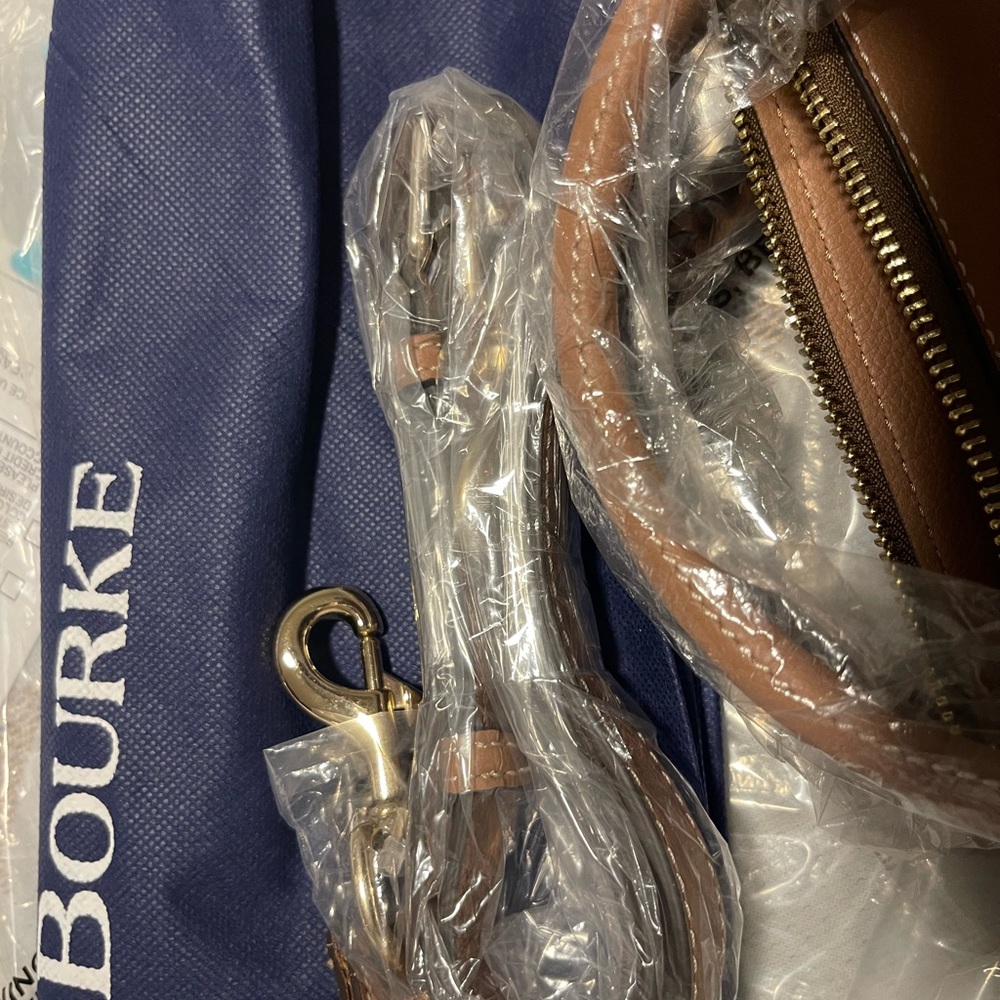 NWT Dooney and Bourke Sorrento Satchel in color Bark RARE - Picture 7 of 16
